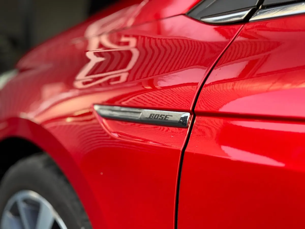 1.2 TCe Bose | CLIMA | PDC | CRUISE | KEYLESS | CARPLAY
