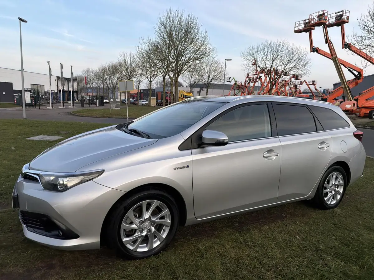 1.8 Hybrid Volcano Edition - NAVI/PANO/CAM/NAP