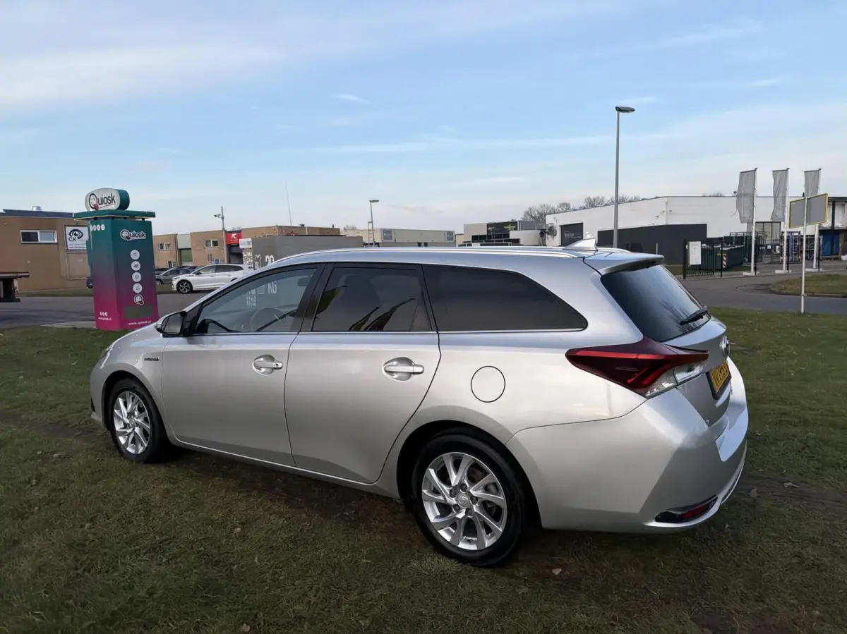 1.8 Hybrid Volcano Edition - NAVI/PANO/CAM/NAP