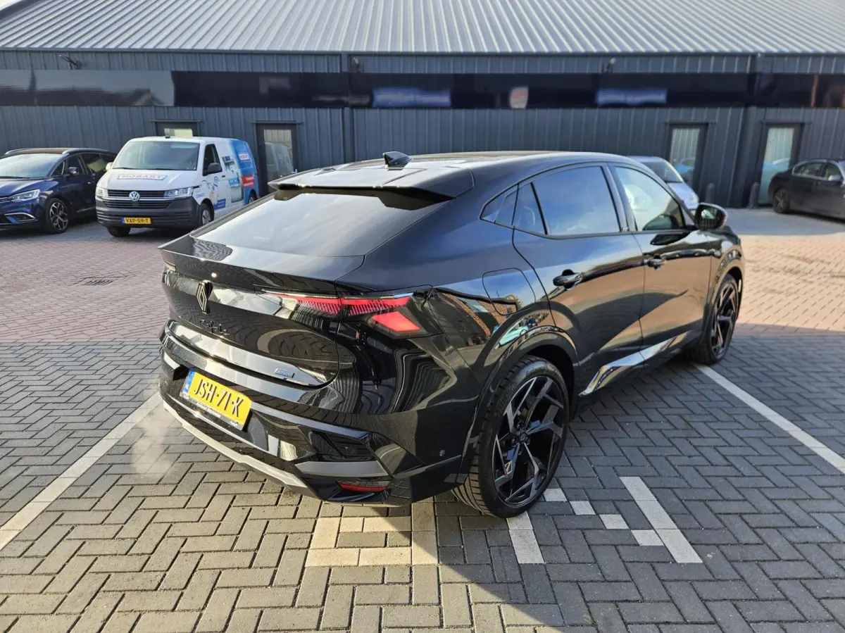 1.2 E-Tech 4x4 plug-in hybrid 300 Atelier Esprit Alpine