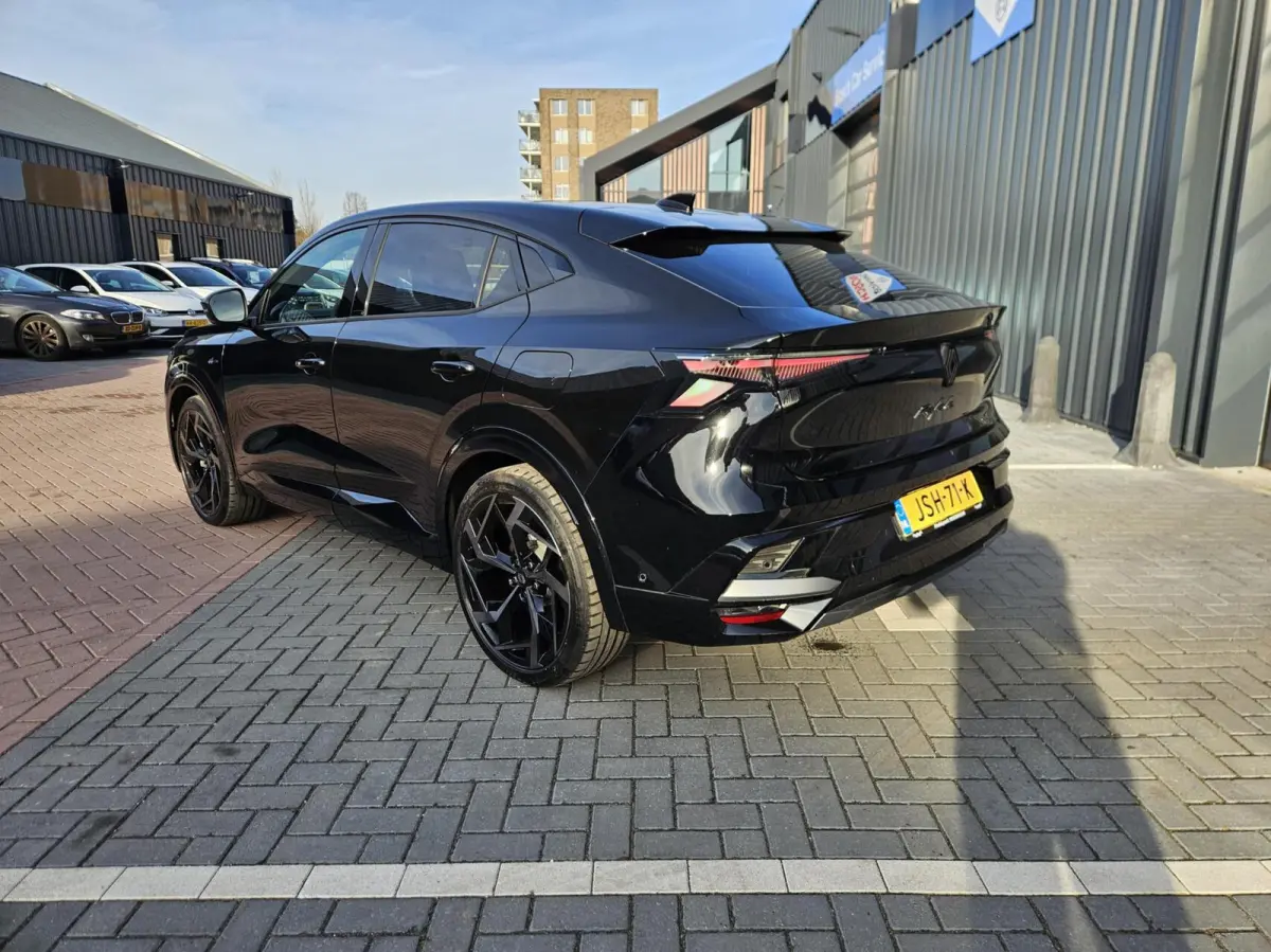 1.2 E-Tech 4x4 plug-in hybrid 300 Atelier Esprit Alpine