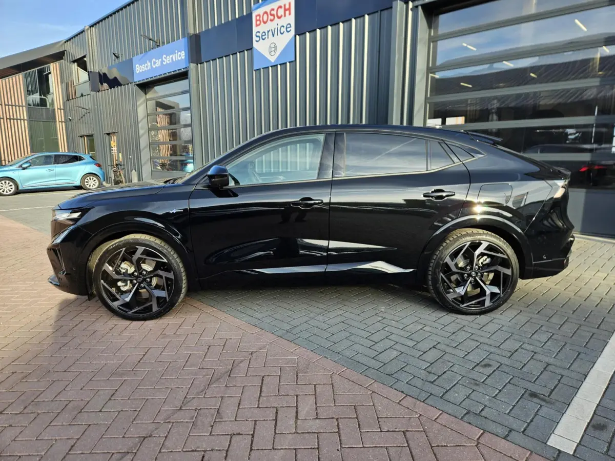 1.2 E-Tech 4x4 plug-in hybrid 300 Atelier Esprit Alpine