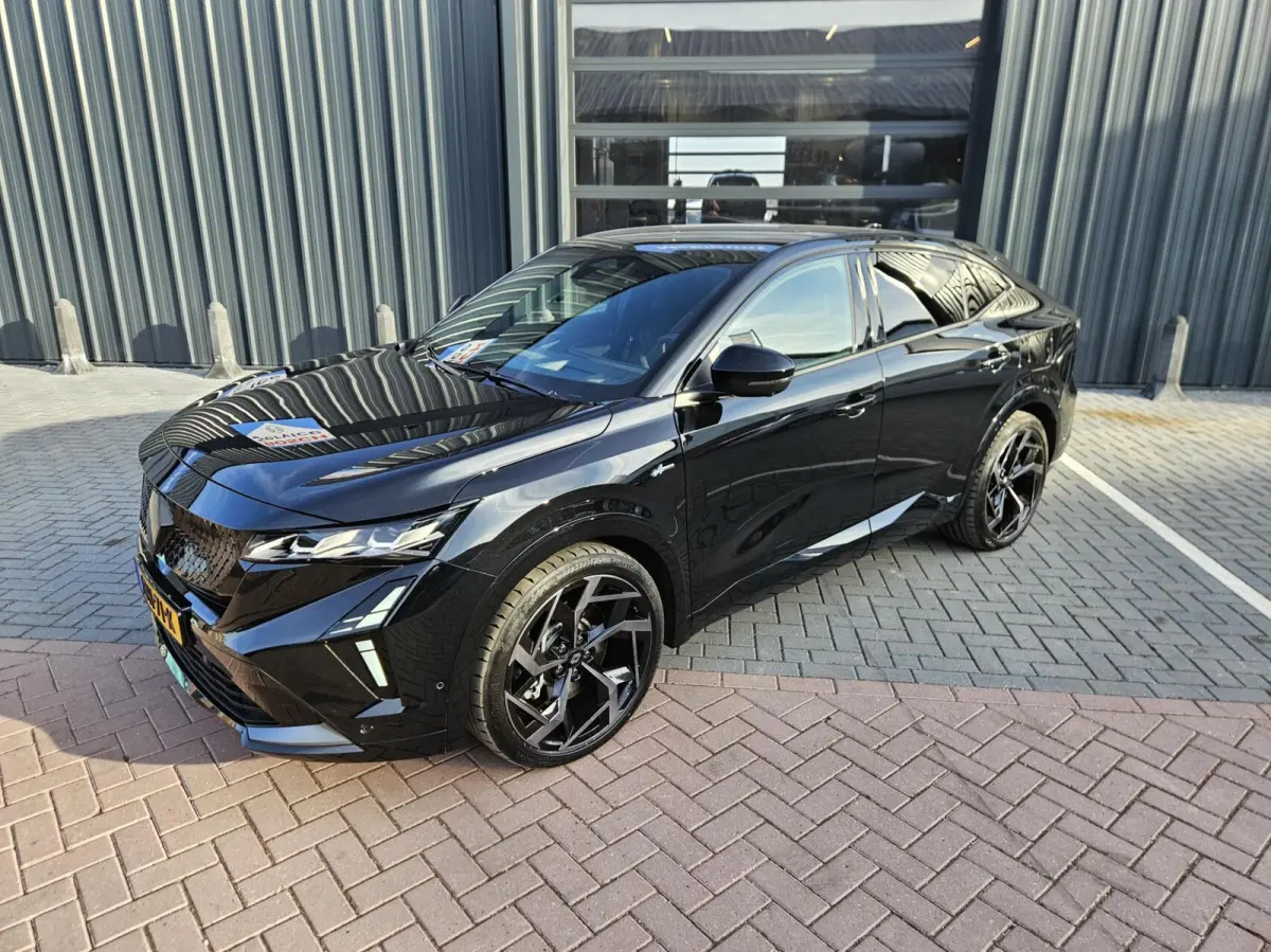 1.2 E-Tech 4x4 plug-in hybrid 300 Atelier Esprit Alpine