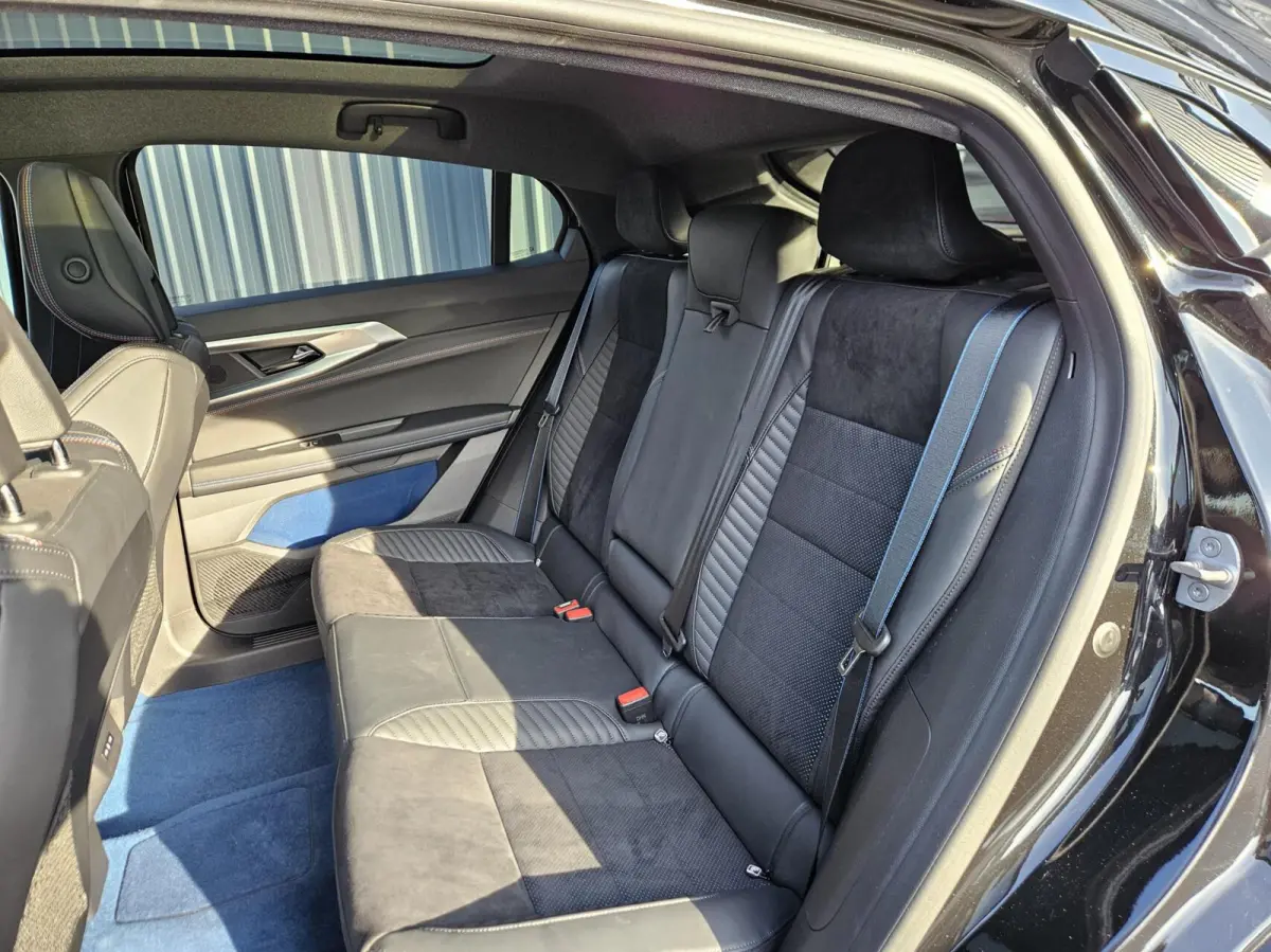 1.2 E-Tech 4x4 plug-in hybrid 300 Atelier Esprit Alpine