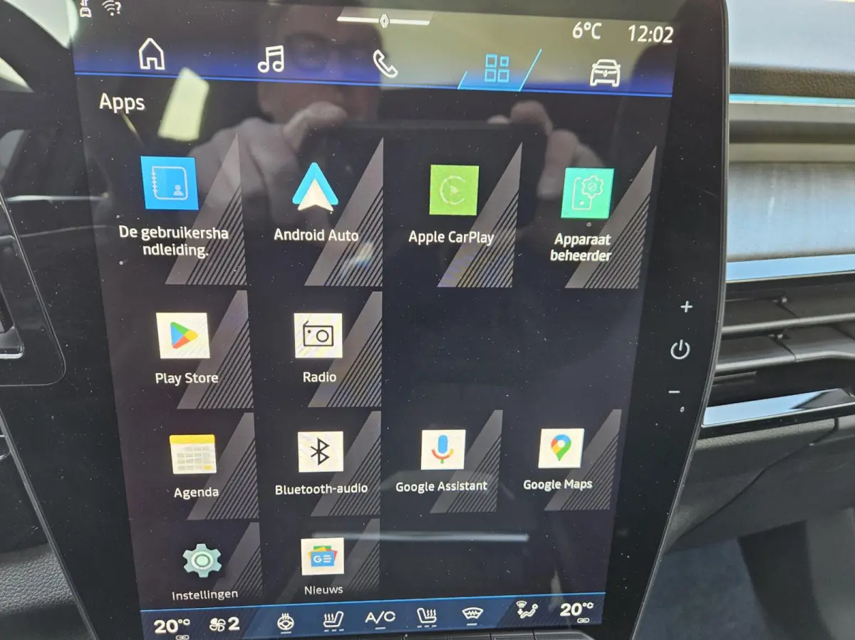 1.2 E-Tech 4x4 plug-in hybrid 300 Atelier Esprit Alpine
