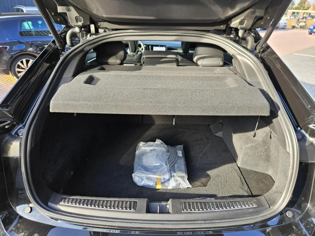 1.2 E-Tech 4x4 plug-in hybrid 300 Atelier Esprit Alpine
