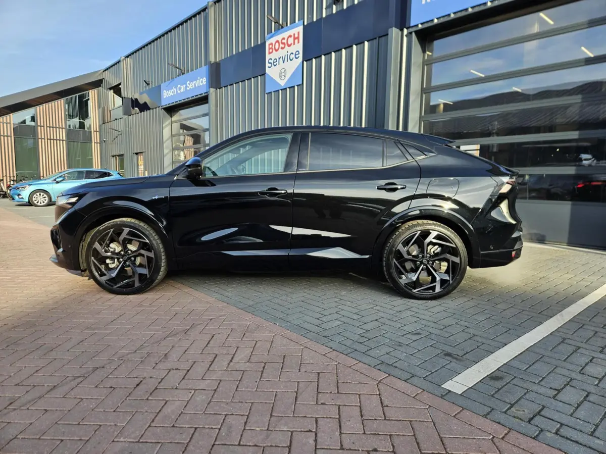 1.2 E-Tech 4x4 plug-in hybrid 300 Atelier Esprit Alpine