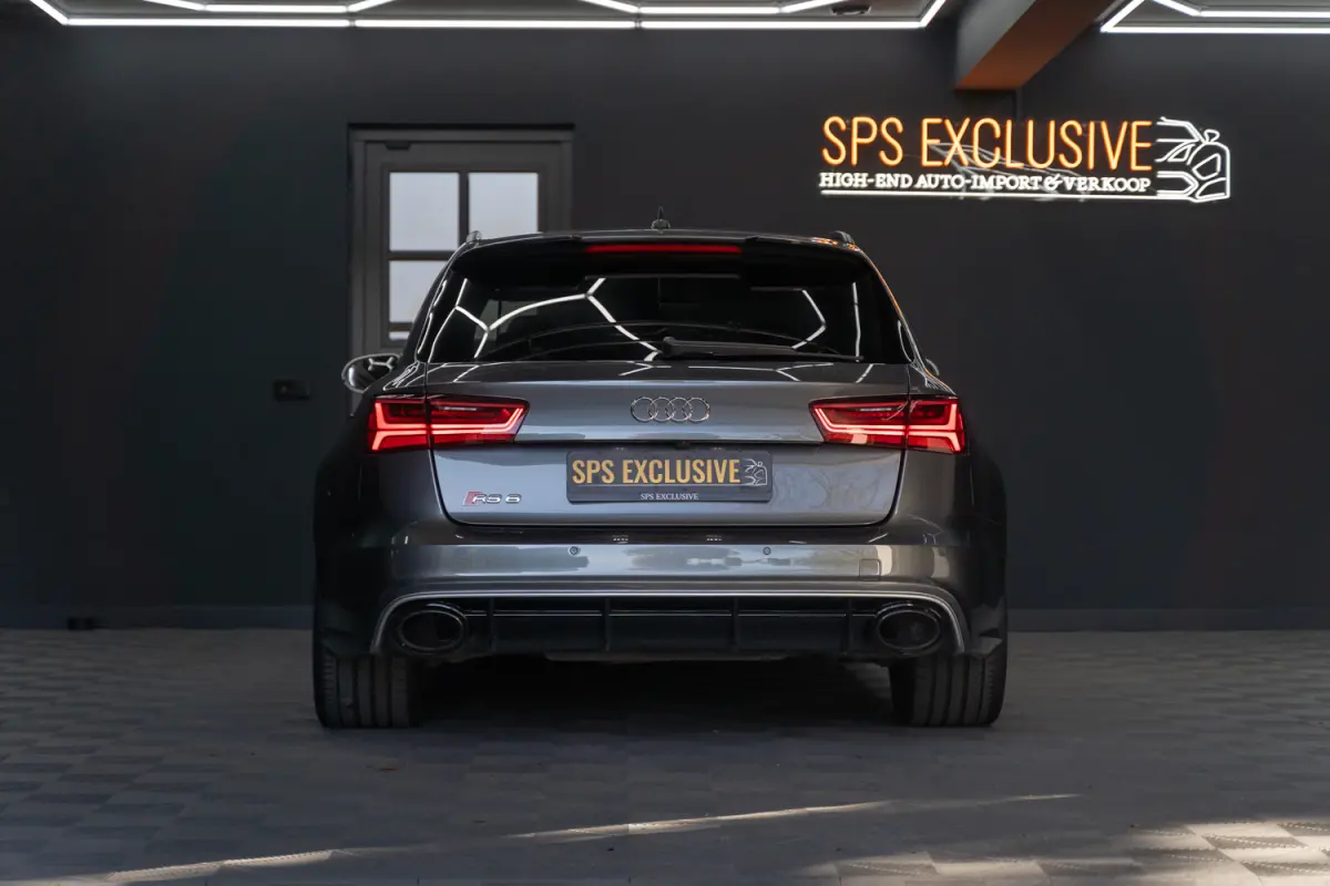 4.0 TFSI RS 6 quattro Pro Line Plus Keramisch / Pano / Alarm / Facelift / luchtv. / Matrix / ACC / Carbon