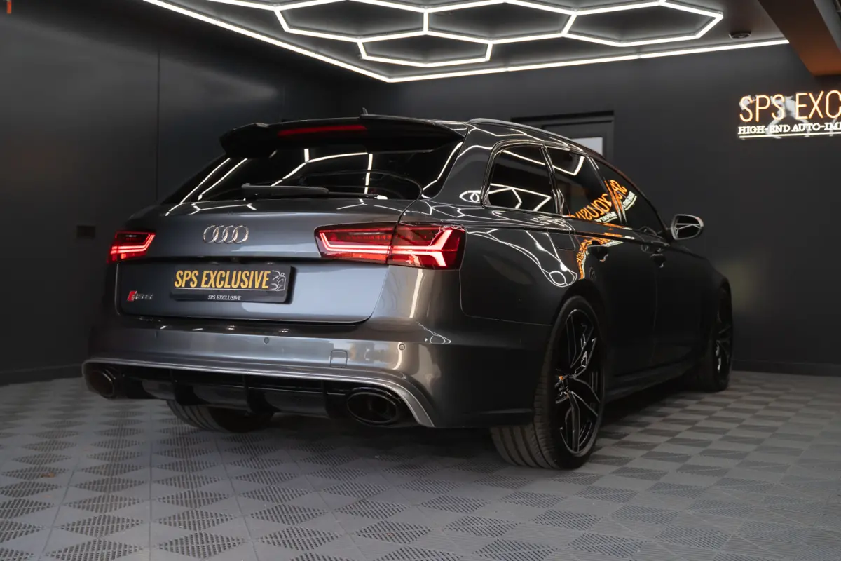 4.0 TFSI RS 6 quattro Pro Line Plus Keramisch / Pano / Alarm / Facelift / luchtv. / Matrix / ACC / Carbon