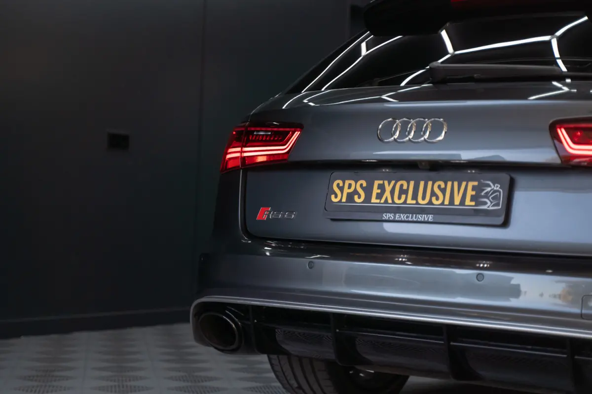 4.0 TFSI RS 6 quattro Pro Line Plus Keramisch / Pano / Alarm / Facelift / luchtv. / Matrix / ACC / Carbon