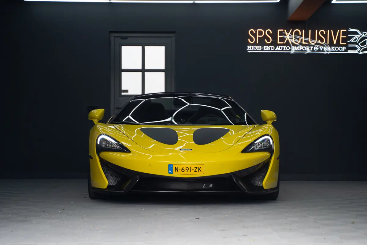 570S / Lift / Keramisch / Novitec / Elite paint / Memory / Bowers & Wilkins / Soft close / Camera / LoJack Launch Edition Spider