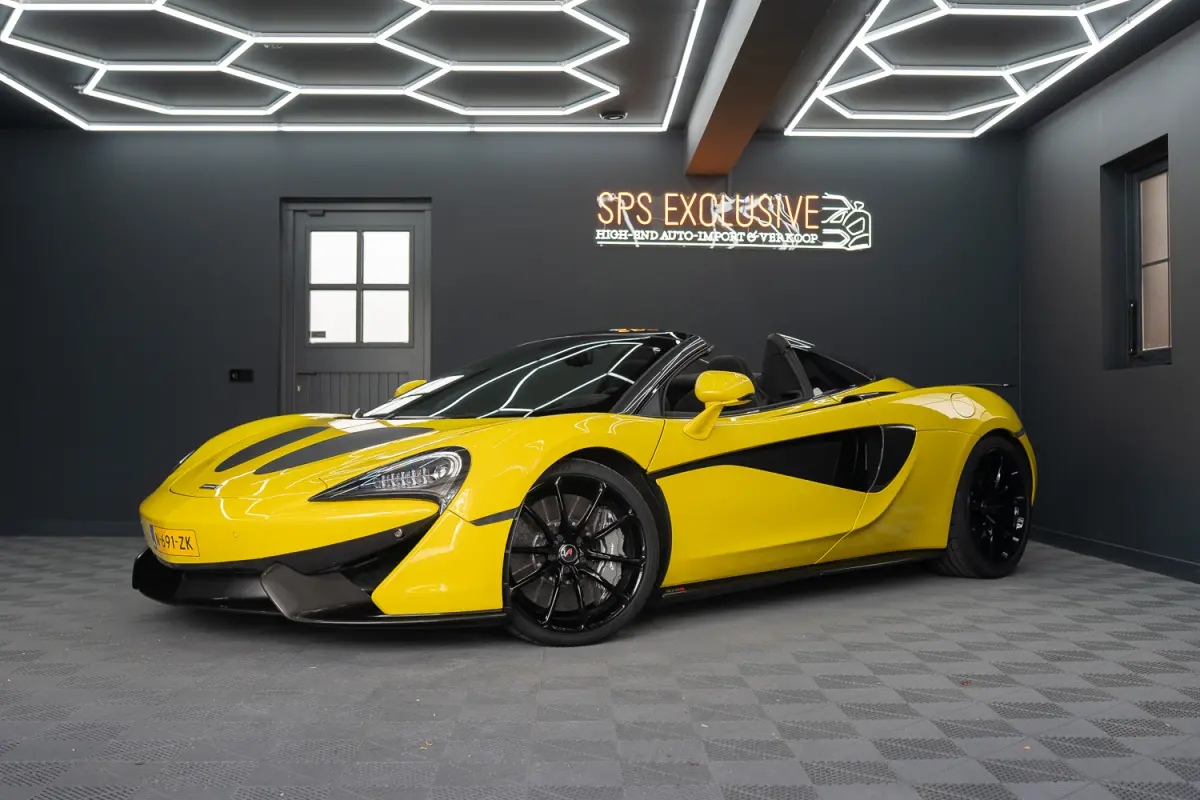 570S / Lift / Keramisch / Novitec / Elite paint / Memory / Bowers & Wilkins / Soft close / Camera / LoJack Launch Edition Spider