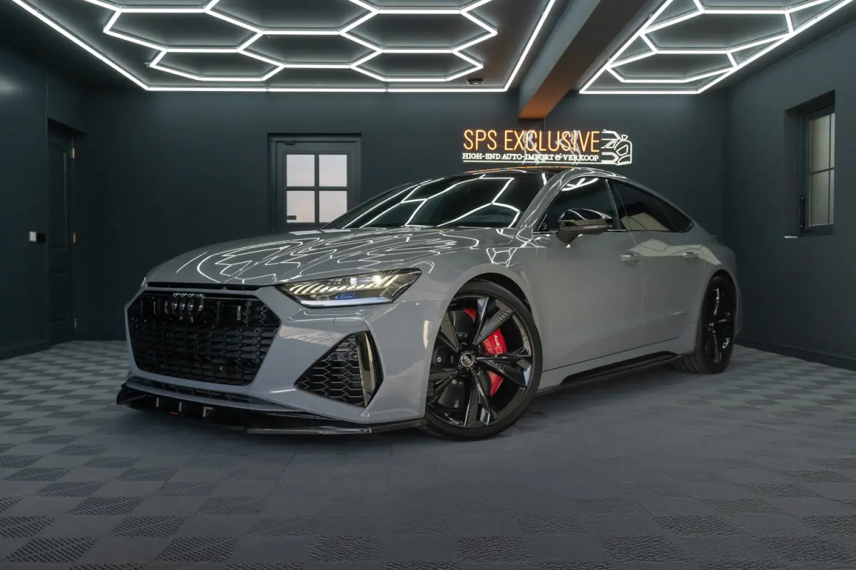 4.0 TFSI RS 7 quattro URBAN / B&O / Keramisch / Pano / Soft close / HUD / VC / ACC RS7
