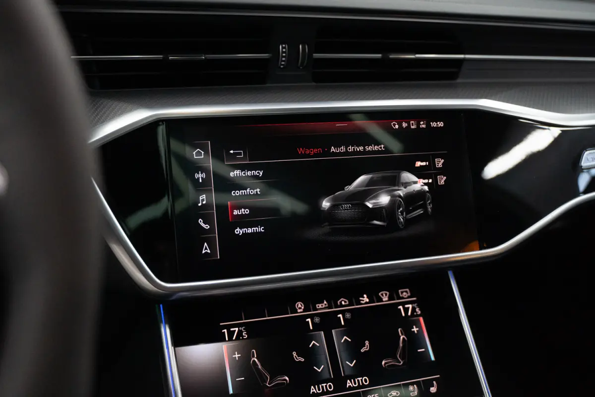 4.0 TFSI RS 7 quattro URBAN / B&O / Keramisch / Pano / Soft close / HUD / VC / ACC RS7