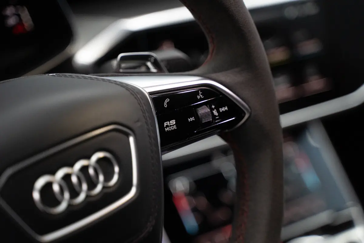 4.0 TFSI RS 7 quattro URBAN / B&O / Keramisch / Pano / Soft close / HUD / VC / ACC RS7
