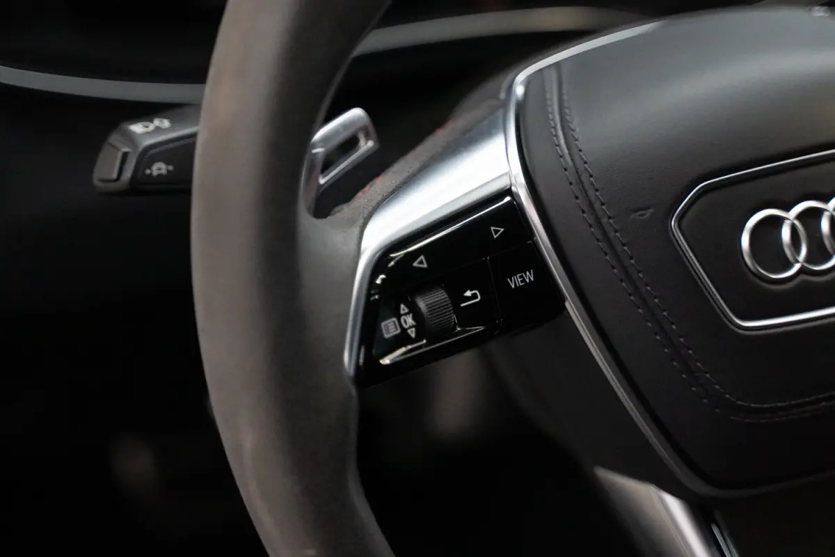4.0 TFSI RS 7 quattro URBAN / B&O / Keramisch / Pano / Soft close / HUD / VC / ACC RS7