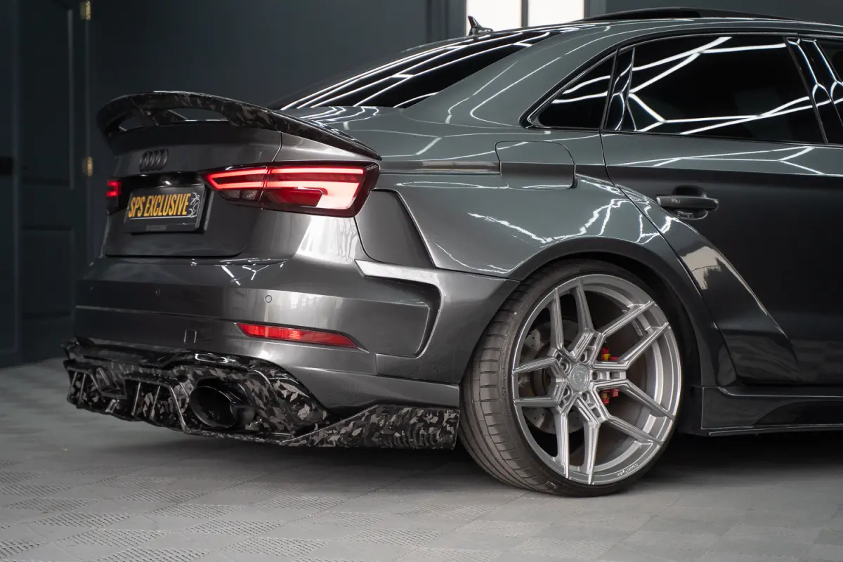 2.5 TFSI RS 3 quattro Widebody / TTE700 / Full PPF / B&O / Pano / IPE Titanium uitlaat / VC / Custom RS3 VOL Stage 3
