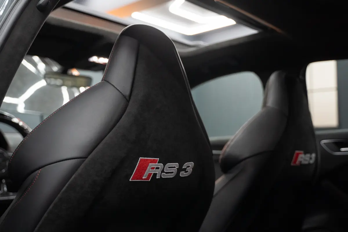 2.5 TFSI RS 3 quattro Widebody / TTE700 / Full PPF / B&O / Pano / IPE Titanium uitlaat / VC / Custom RS3 VOL Stage 3