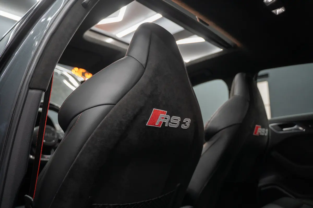 2.5 TFSI RS 3 quattro Widebody / TTE700 / Full PPF / B&O / Pano / IPE Titanium uitlaat / VC / Custom RS3 VOL Stage 3