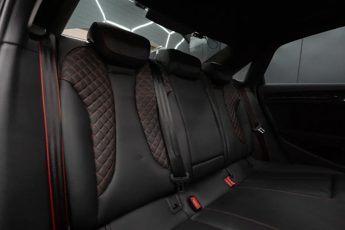 2.5 TFSI RS 3 quattro Widebody / TTE700 / Full PPF / B&O / Pano / IPE Titanium uitlaat / VC / Custom RS3 VOL Stage 3