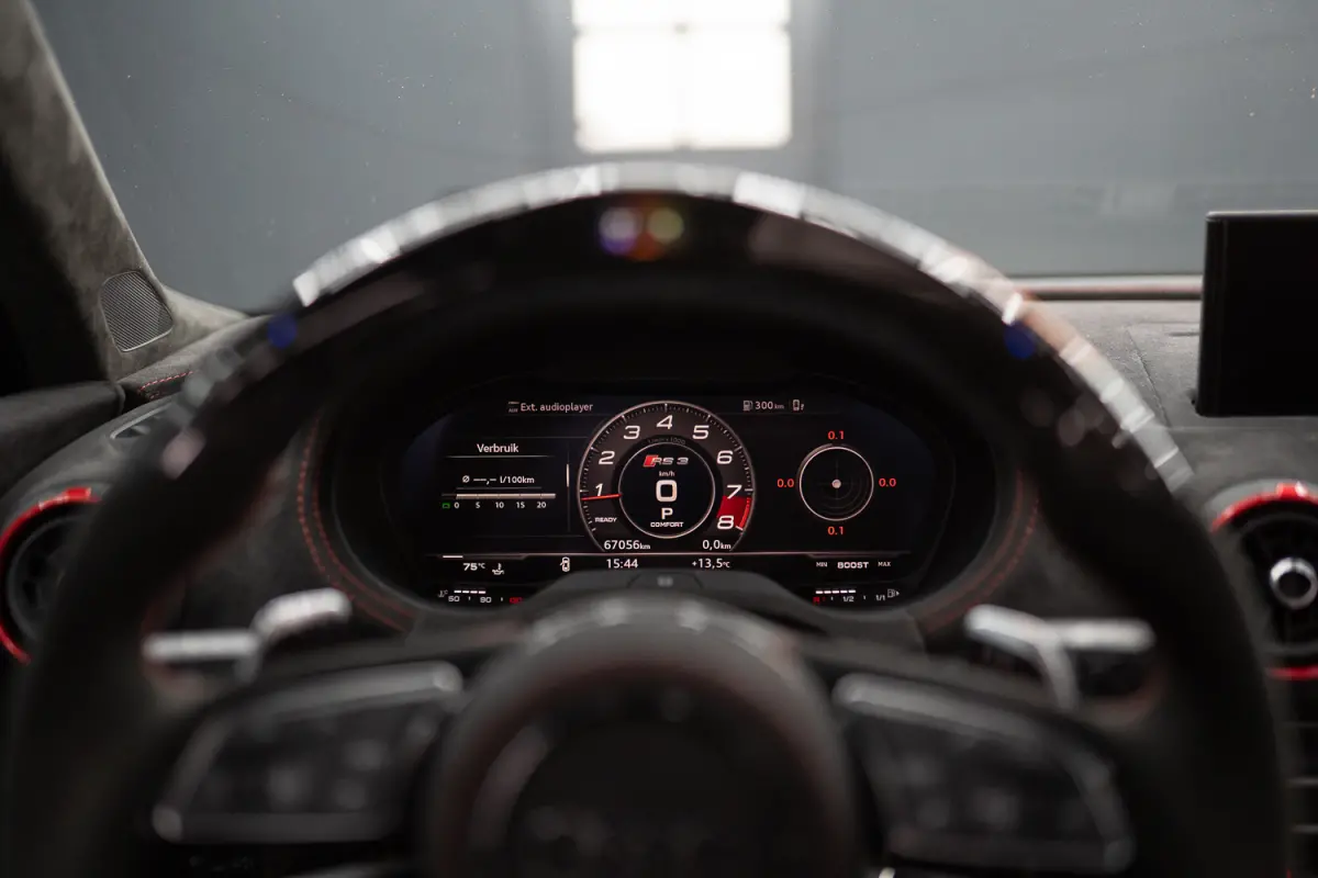 2.5 TFSI RS 3 quattro Widebody / TTE700 / Full PPF / B&O / Pano / IPE Titanium uitlaat / VC / Custom RS3 VOL Stage 3