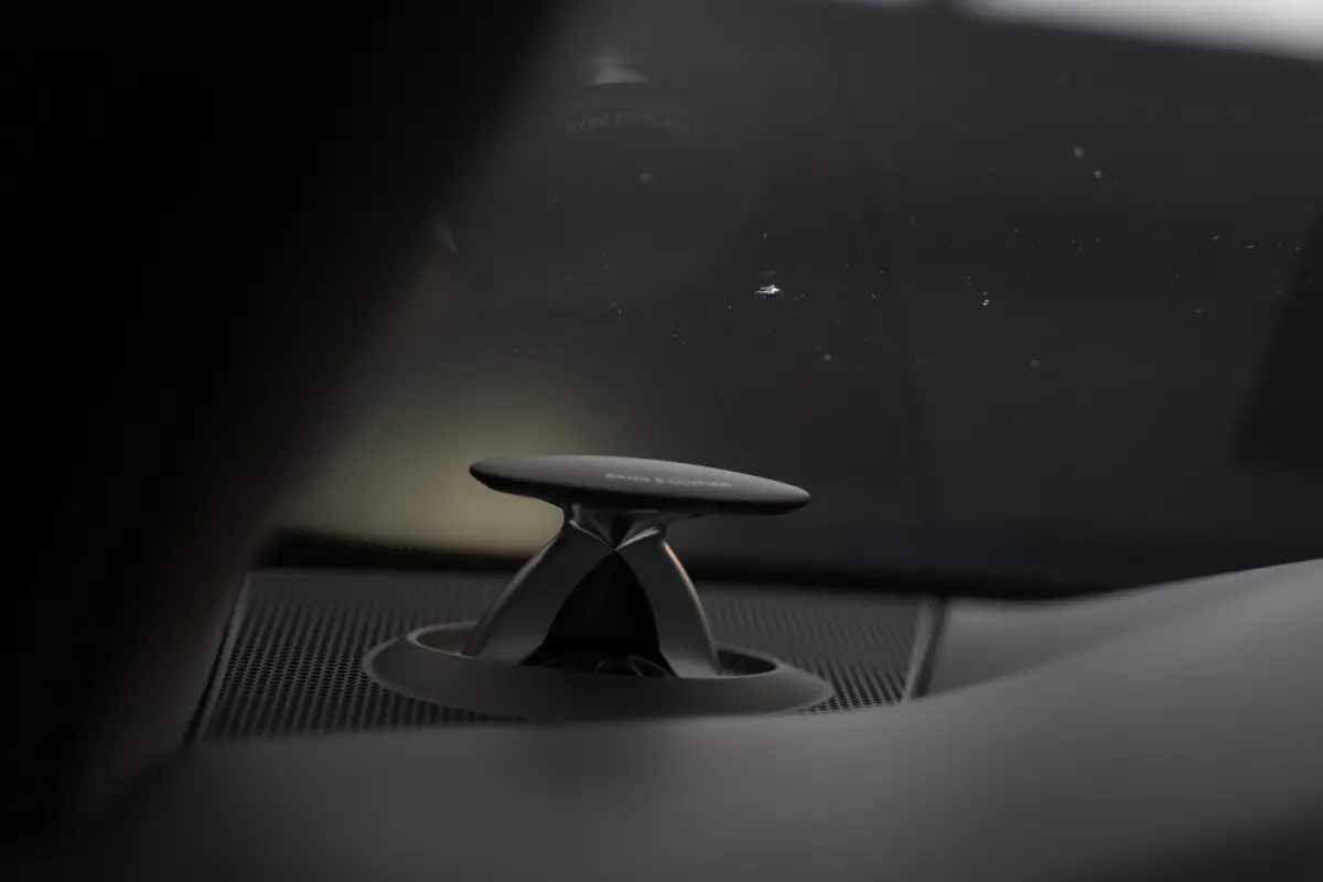 RS 6 TFSI quattro / B&O 3d./ Milltek / Keramisch / Pano / Carbon / Softcl. / 360 cam / Alarm kl5 - Full option