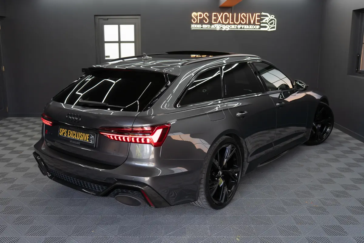 RS 6 TFSI quattro / B&O 3d./ Milltek / Keramisch / Pano / Carbon / Softcl. / 360 cam / Alarm kl5 - Full option