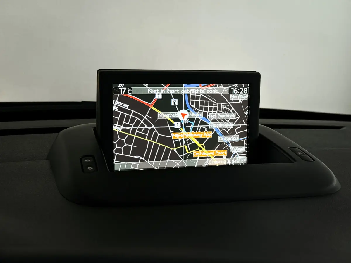 PureTech Style | Panoramadak| Navigatie