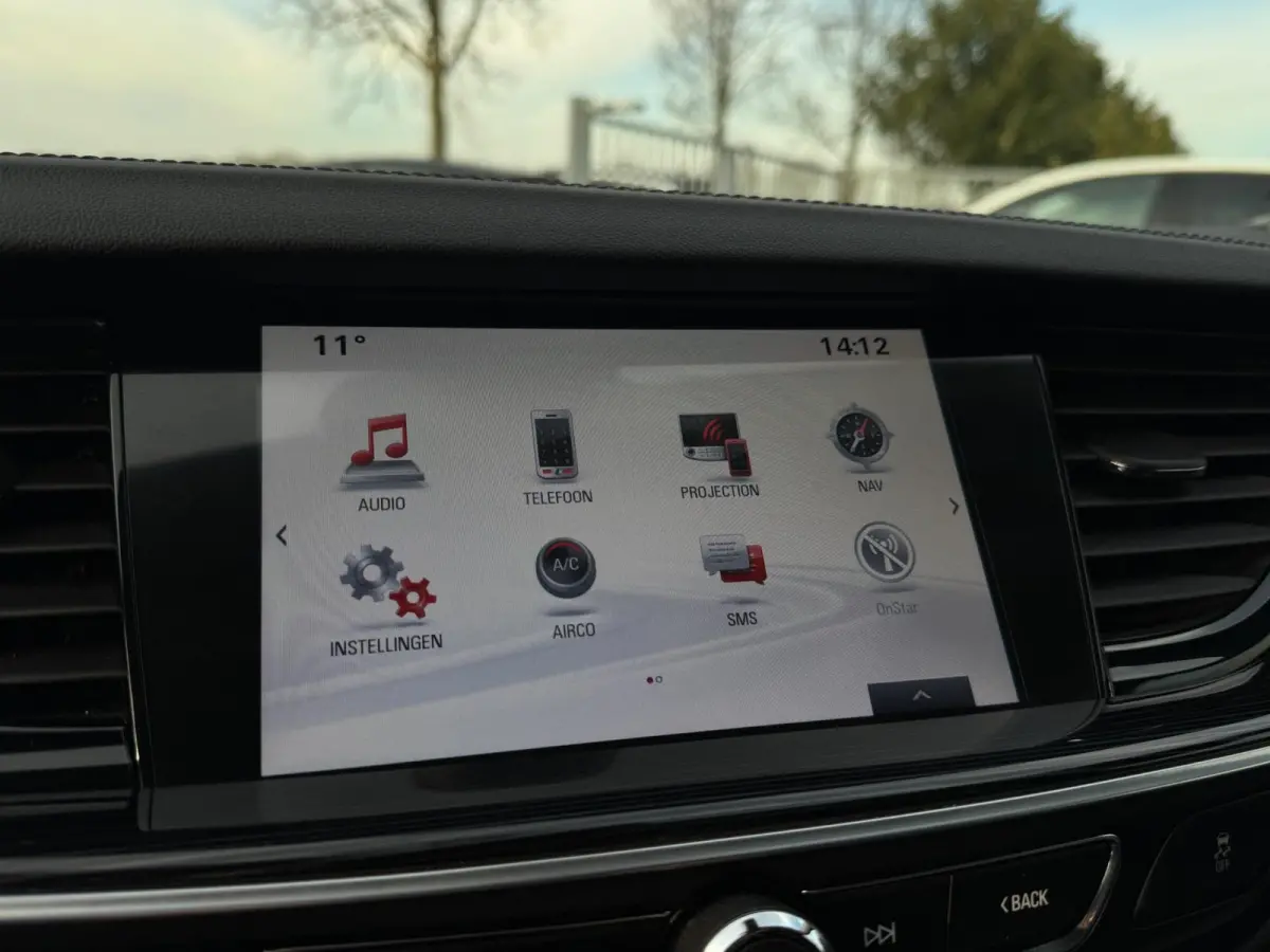 1.5 Turbo Business Executive INKL TREKHAAK / ELEKTR. KLEP / CAMERA / CARPLAY / NAVI / STOELVERW. / LMV