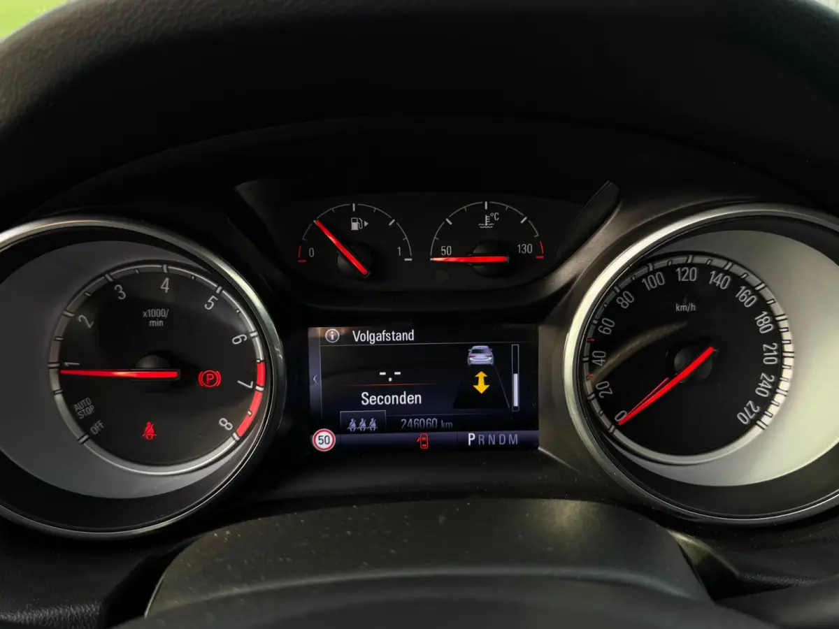 1.5 Turbo Business Executive INKL TREKHAAK / ELEKTR. KLEP / CAMERA / CARPLAY / NAVI / STOELVERW. / LMV