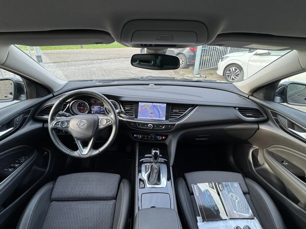 1.5 Turbo Business Executive INKL TREKHAAK / ELEKTR. KLEP / CAMERA / CARPLAY / NAVI / STOELVERW. / LMV