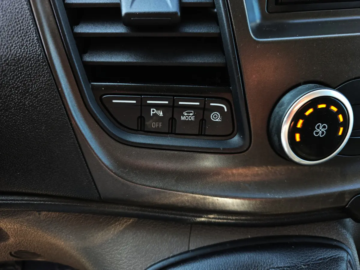 350 2.0 TDCI L2 H2 - 130 Pk - Euro 6 - Airco - Cruise Control