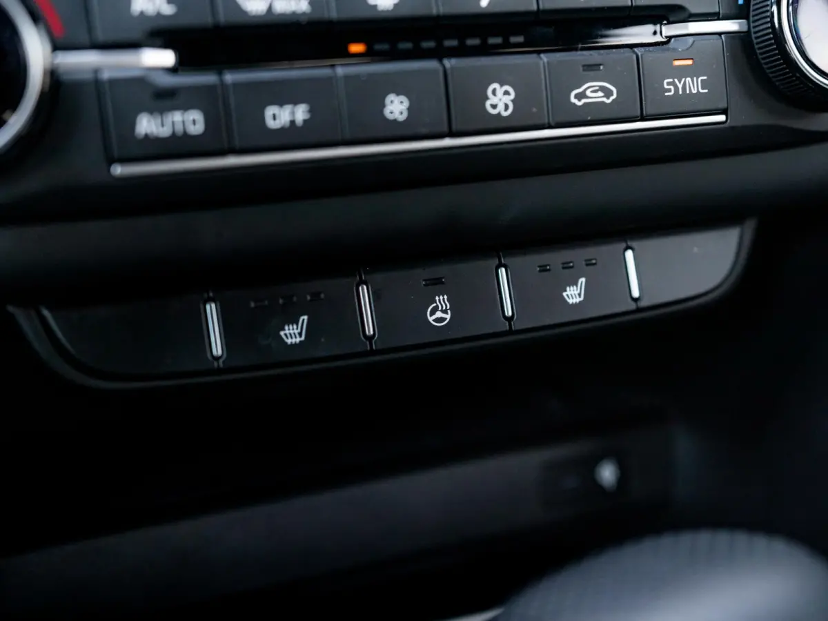 1.0 T-GDi MHEV Design Edition | Automaat | Climate | Cruise | Stoel & Stuurverwarming
