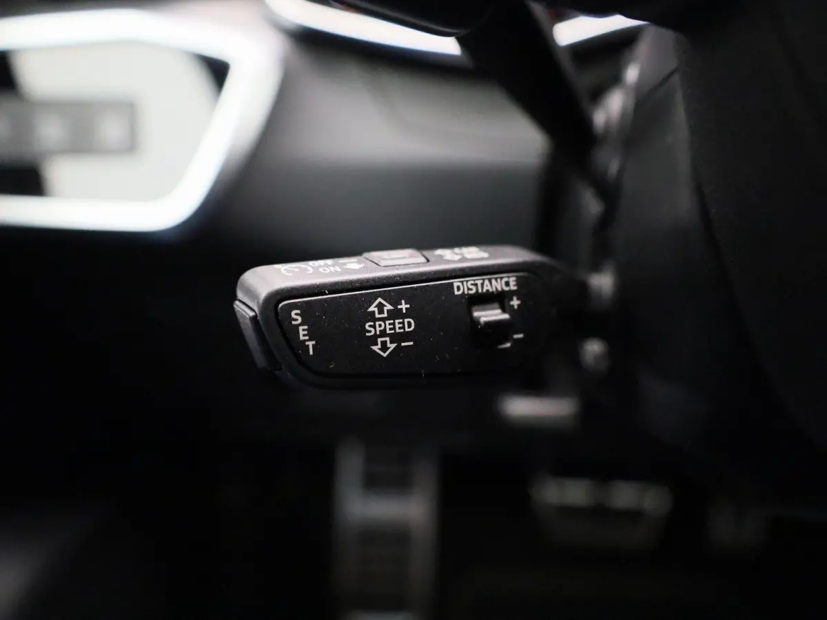 Advanced 50 TFSI e S tronic Quattro S-Line | Automaat | 300PK | 3X S-Line | Panoramadak | Trekhaak | Lederen Bekleding | Memory Seats | LED Koplampen | 19'' Lichtmetalen Velgen | Stoelverwar