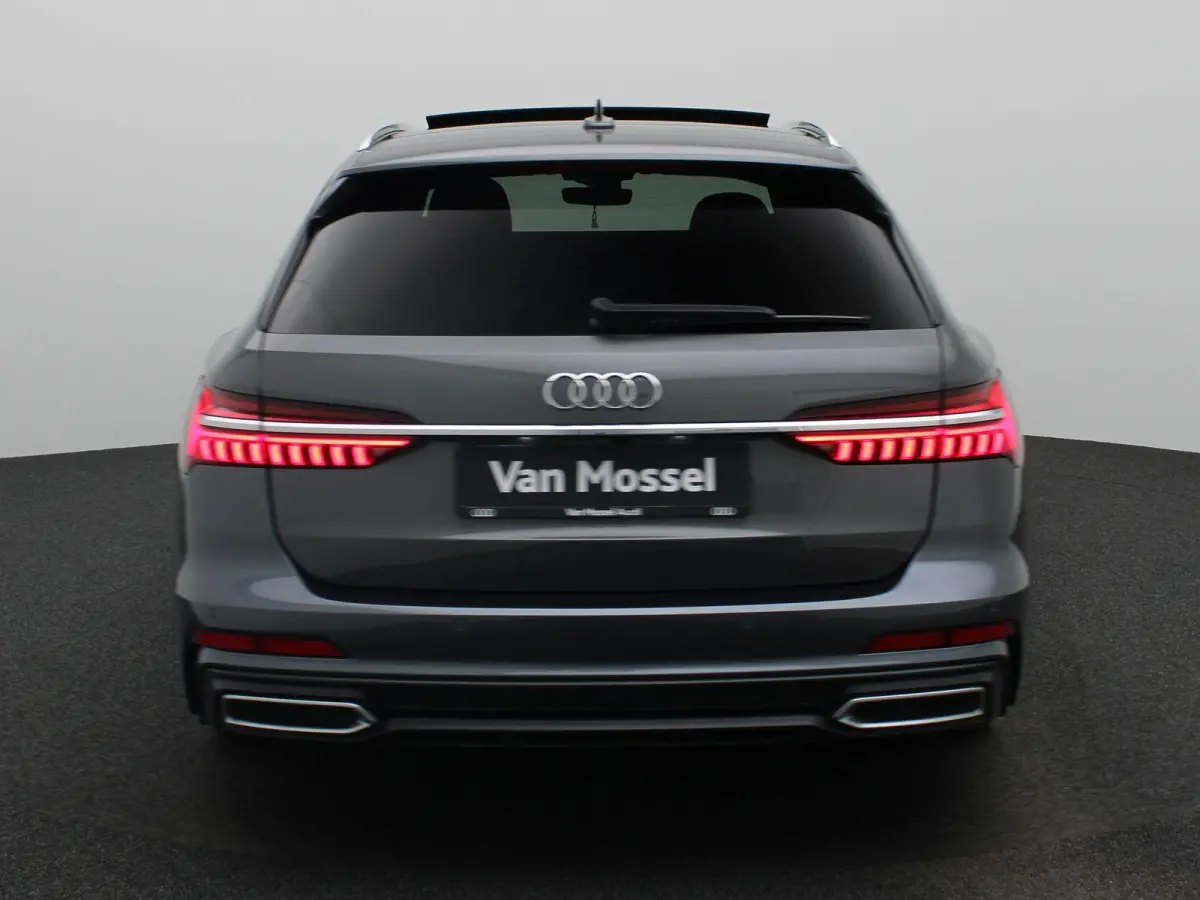 Advanced 50 TFSI e S tronic Quattro S-Line | Automaat | 300PK | 3X S-Line | Panoramadak | Trekhaak | Lederen Bekleding | Memory Seats | LED Koplampen | 19'' Lichtmetalen Velgen | Stoelverwar