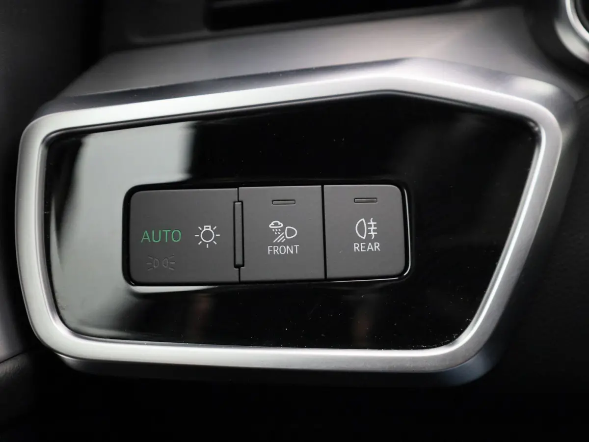 Advanced 50 TFSI e S tronic Quattro S-Line | Automaat | 300PK | 3X S-Line | Panoramadak | Trekhaak | Lederen Bekleding | Memory Seats | LED Koplampen | 19'' Lichtmetalen Velgen | Stoelverwar