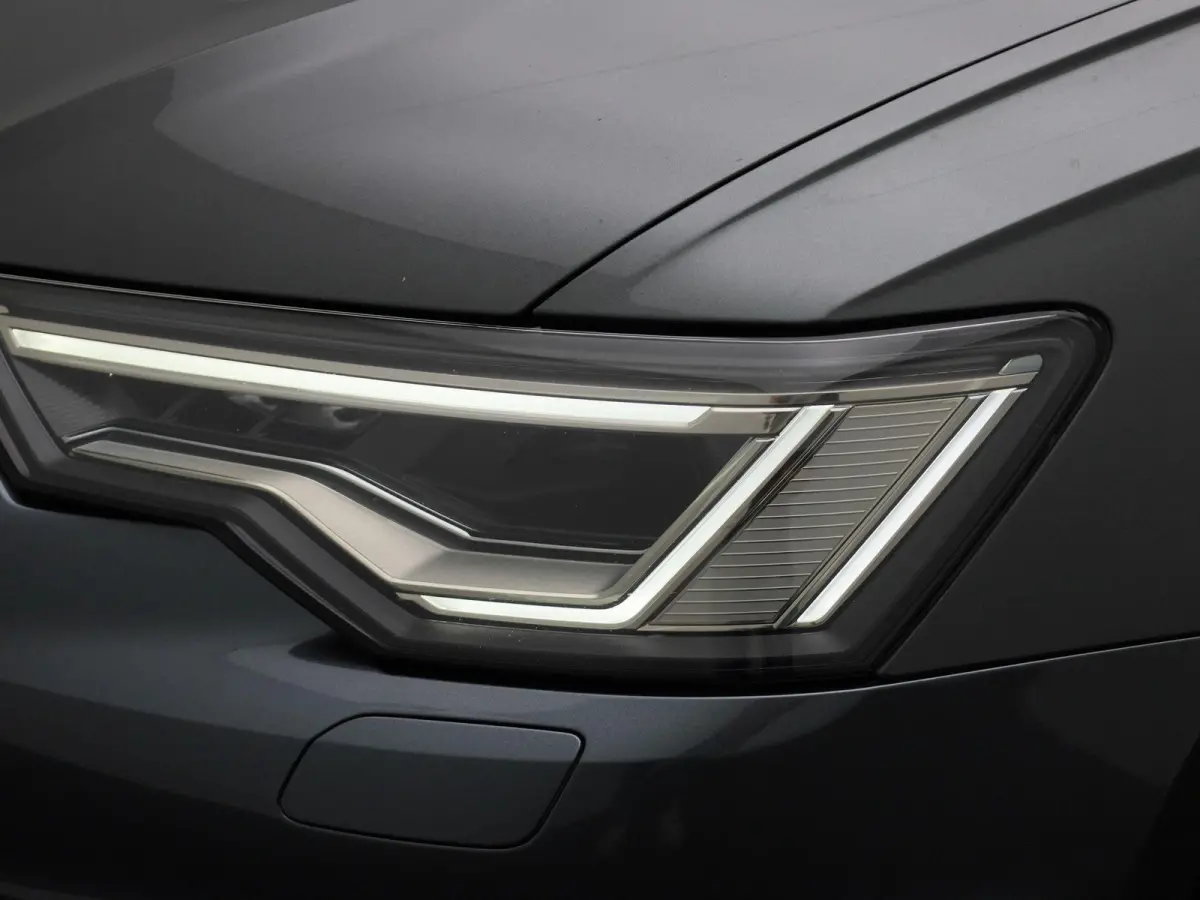 Advanced 50 TFSI e S tronic Quattro S-Line | Automaat | 300PK | 3X S-Line | Panoramadak | Trekhaak | Lederen Bekleding | Memory Seats | LED Koplampen | 19'' Lichtmetalen Velgen | Stoelverwar