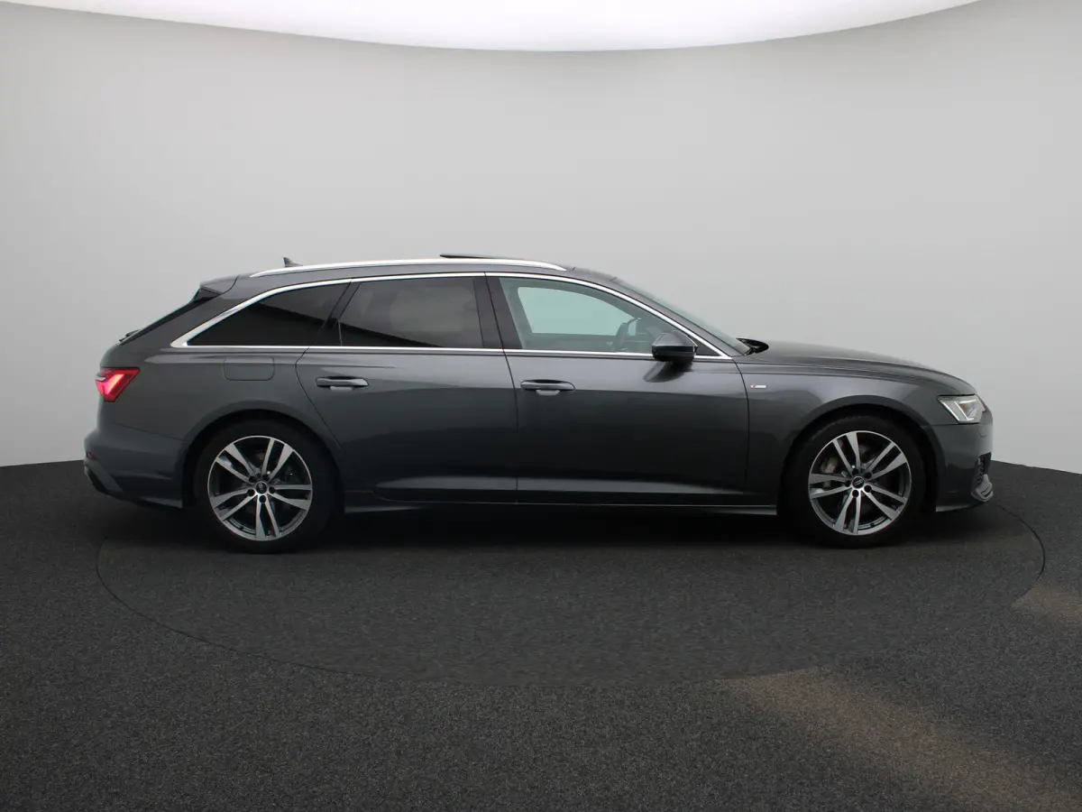 Advanced 50 TFSI e S tronic Quattro S-Line | Automaat | 300PK | 3X S-Line | Panoramadak | Trekhaak | Lederen Bekleding | Memory Seats | LED Koplampen | 19'' Lichtmetalen Velgen | Stoelverwar