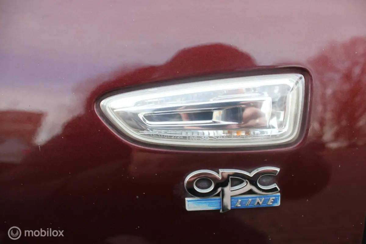 OPC 200PK ! NAVI / CRUISE / CLIMA / HEAD-UP 1.6 Turbo Exclusive