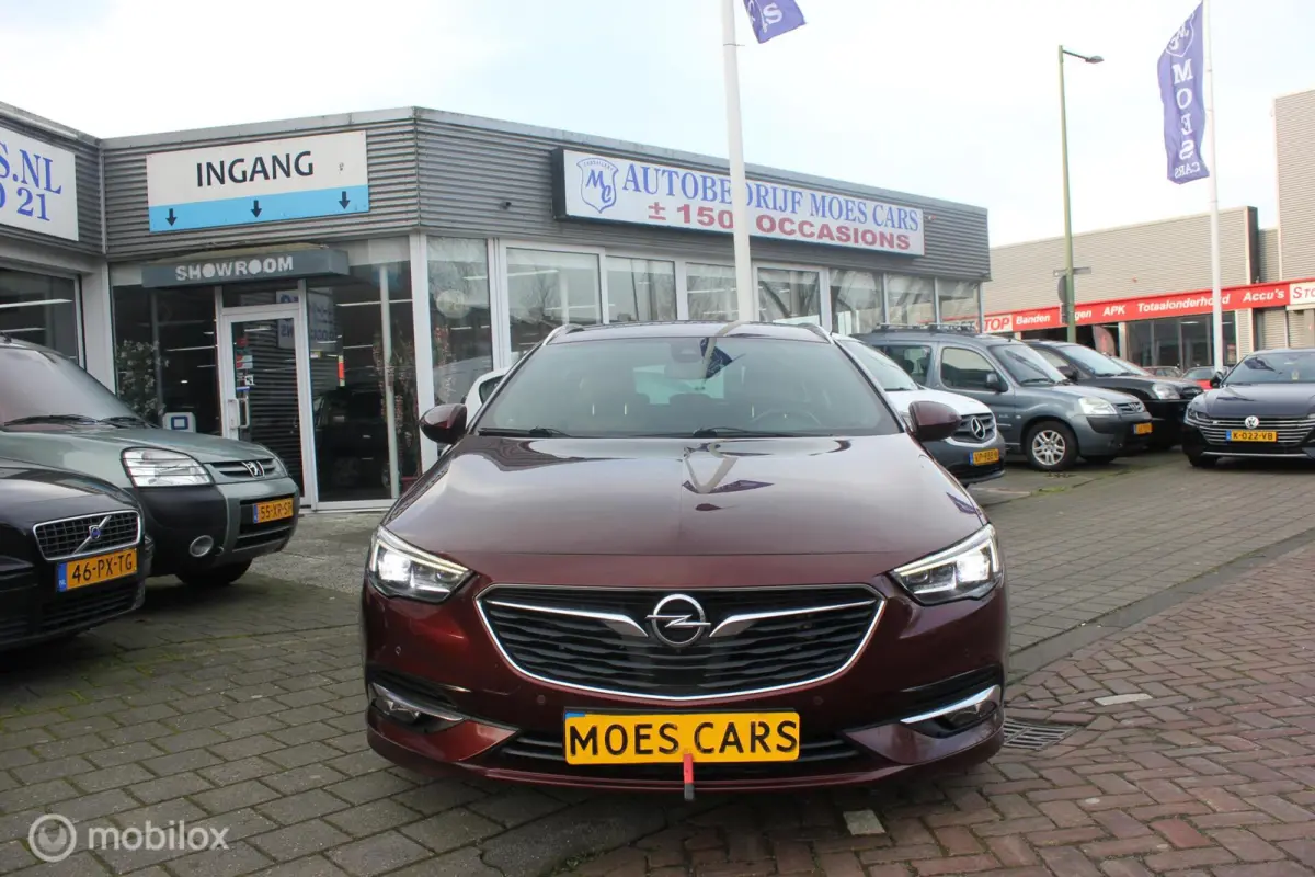 OPC 200PK ! NAVI / CRUISE / CLIMA / HEAD-UP 1.6 Turbo Exclusive