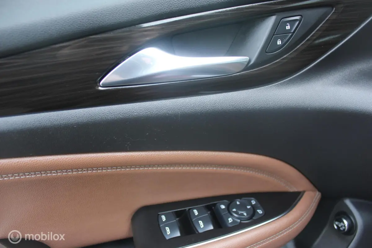 OPC 200PK ! NAVI / CRUISE / CLIMA / HEAD-UP 1.6 Turbo Exclusive