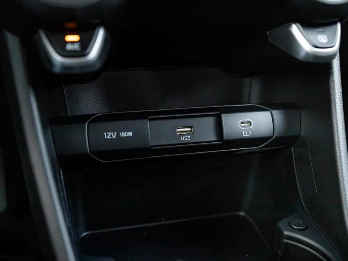 1.0 GDi DynamicPlusLine | Automaat | Navi | LM velgen | Cruise controle | Direct beschikbaar