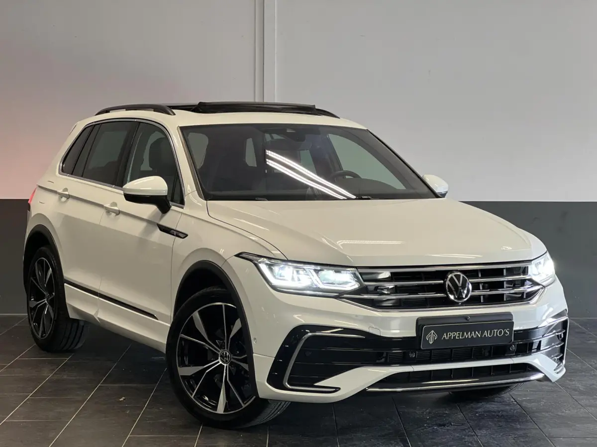 1.5 TSI 3 X R-Line |360Camera|HarmanKardon|Stuurverw.|Keyless|Pano|