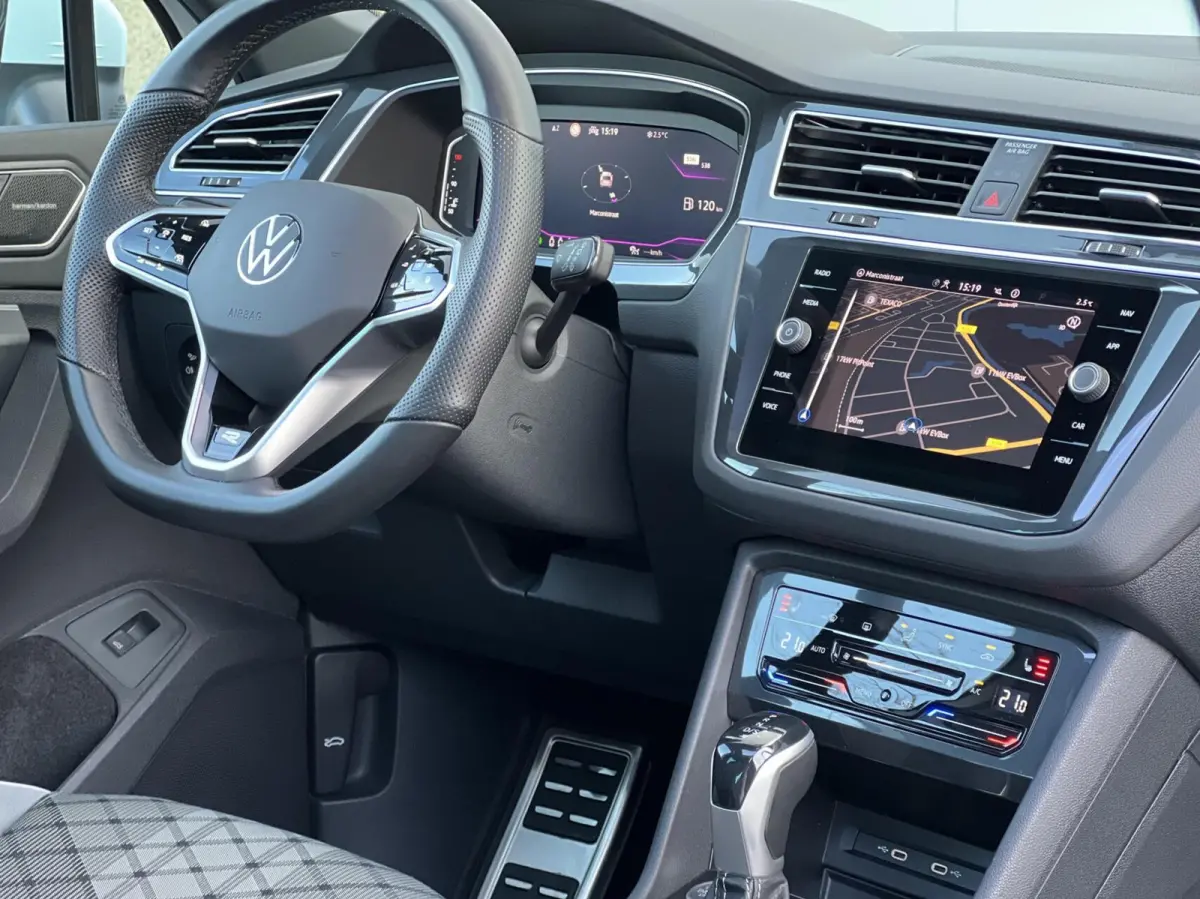 1.5 TSI 3 X R-Line |360Camera|HarmanKardon|Stuurverw.|Keyless|Pano|