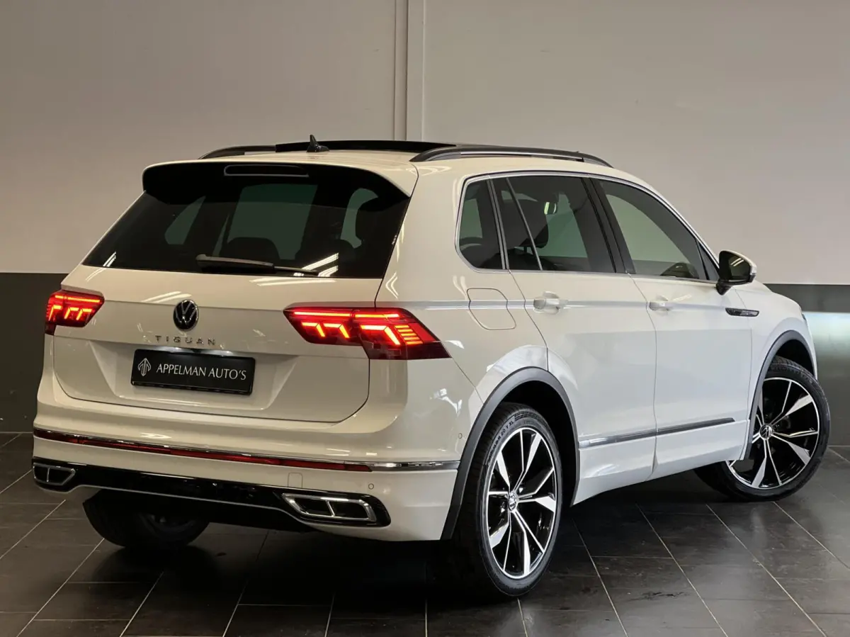 1.5 TSI 3 X R-Line |360Camera|HarmanKardon|Stuurverw.|Keyless|Pano|