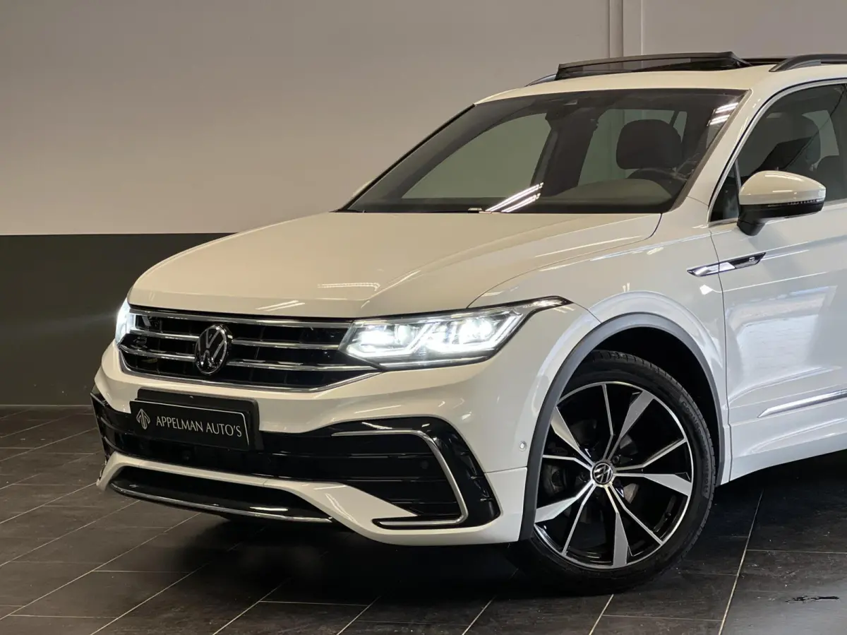 1.5 TSI 3 X R-Line |360Camera|HarmanKardon|Stuurverw.|Keyless|Pano|