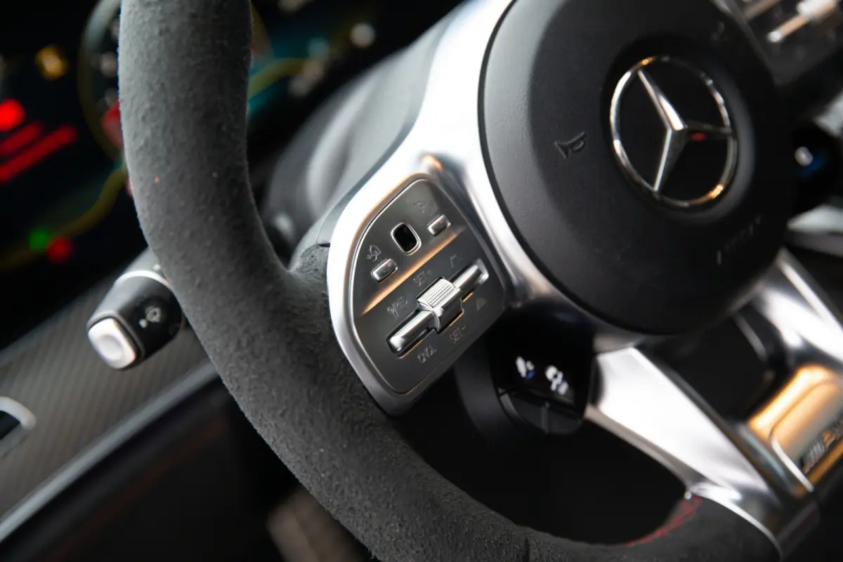 AMG 63 S 4MATIC+ Edition 1 , Schaalstoelen, Keramisch, 4-wielsturing, Burmester, Carbon