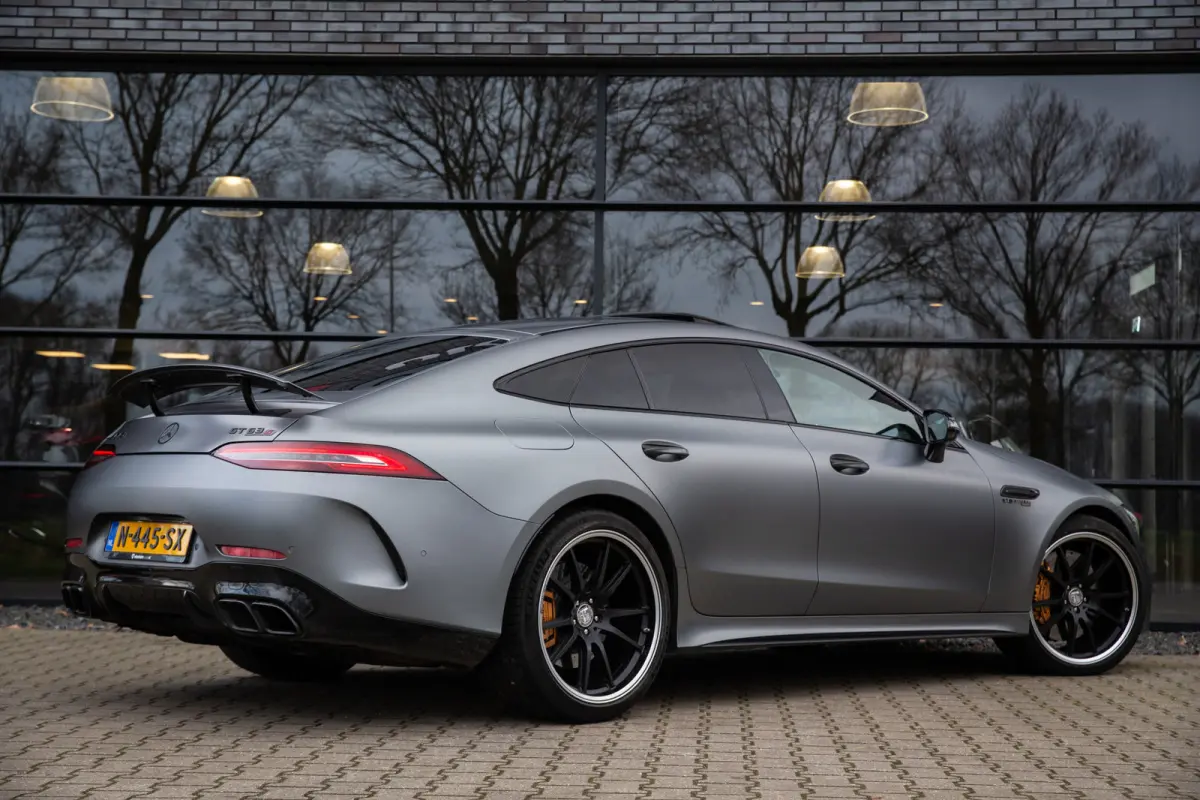 AMG 63 S 4MATIC+ Edition 1 , Schaalstoelen, Keramisch, 4-wielsturing, Burmester, Carbon