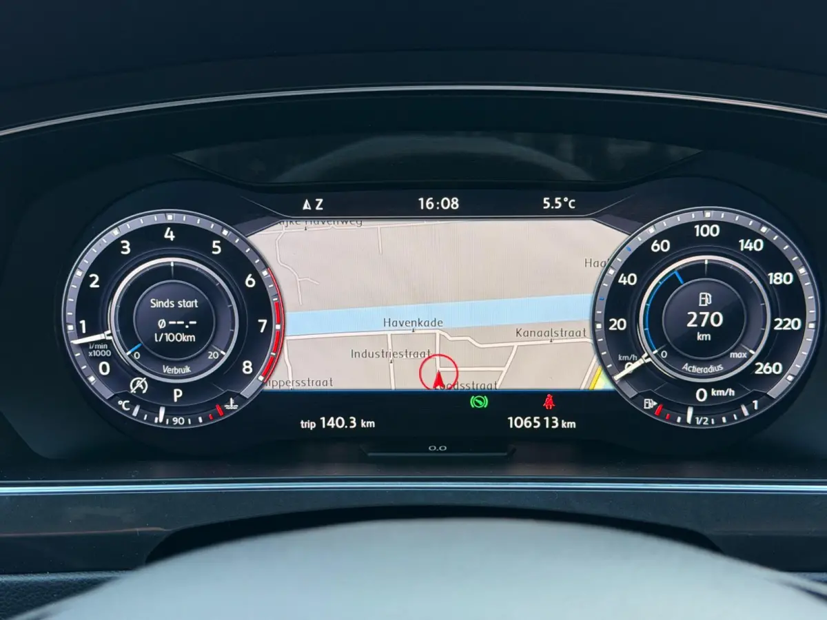 1.4 TSI DSG LED ACC Pano Camera Carplay