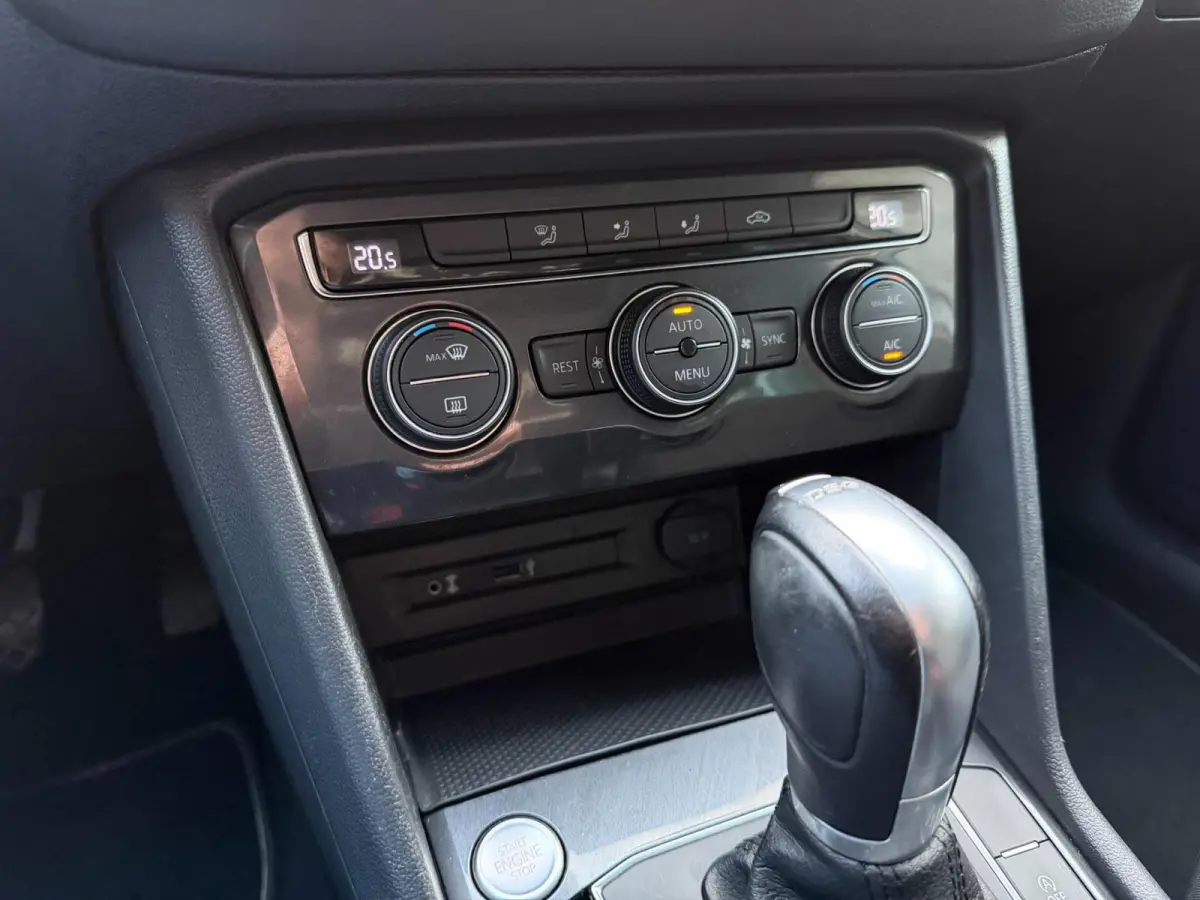 1.4 TSI DSG LED ACC Pano Camera Carplay
